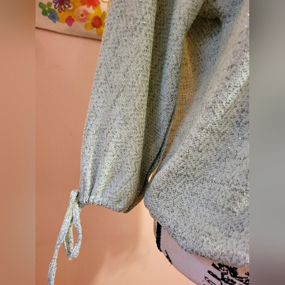 Mint Green Shimmery & Stretchy Lightweight Sweater, 3/4 Tie Sleeve, EUC, L - Picture 3 of 9